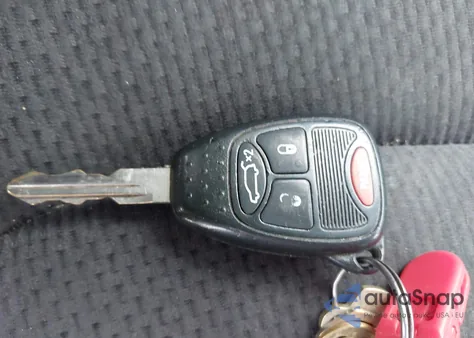 2013 Chrysler 200 Touring z USA, uszkodzony, nr VIN 1C3CCBBB0DN732088